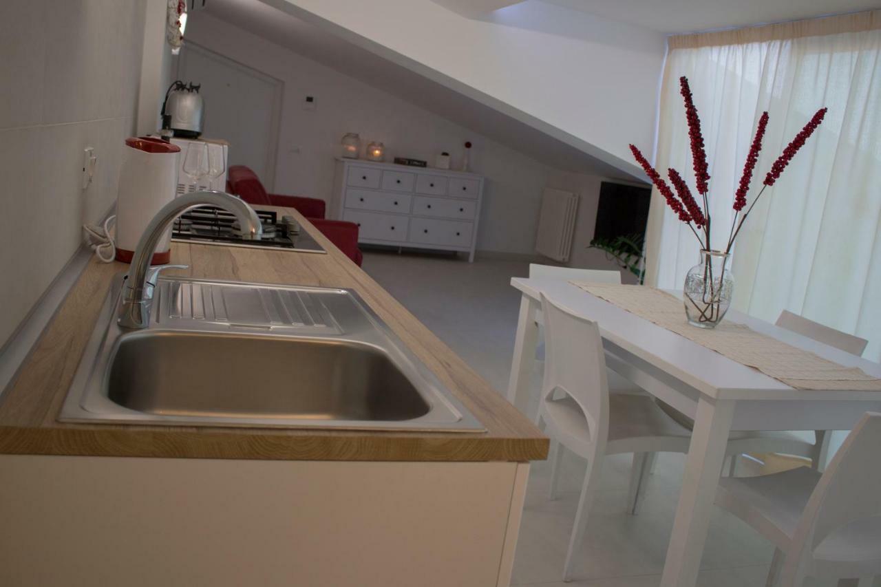 Duchessa House Apartment Кастеламаре дел Голфо Екстериор снимка