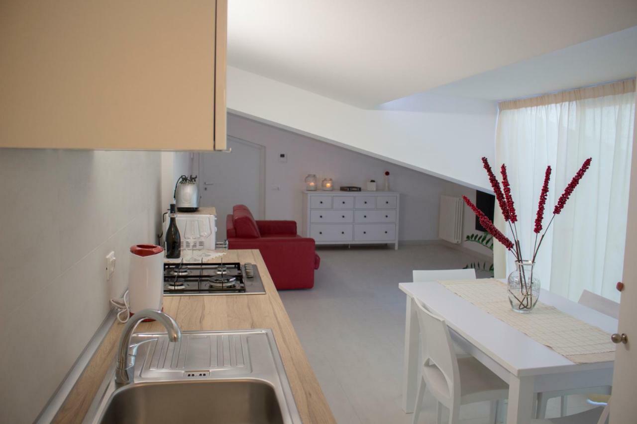 Duchessa House Apartment Кастеламаре дел Голфо Екстериор снимка